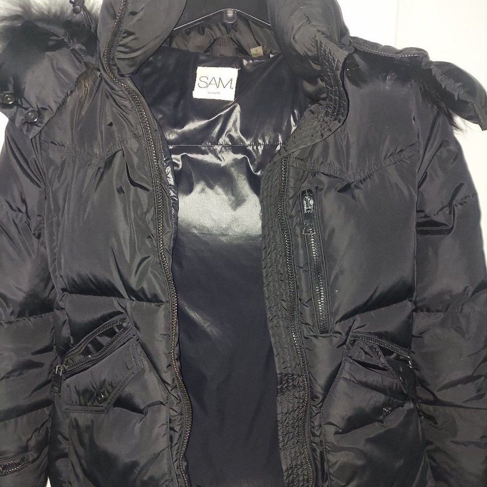 SAM. New York Black Down Puffer Jacket Coat with a fur trim hoodie